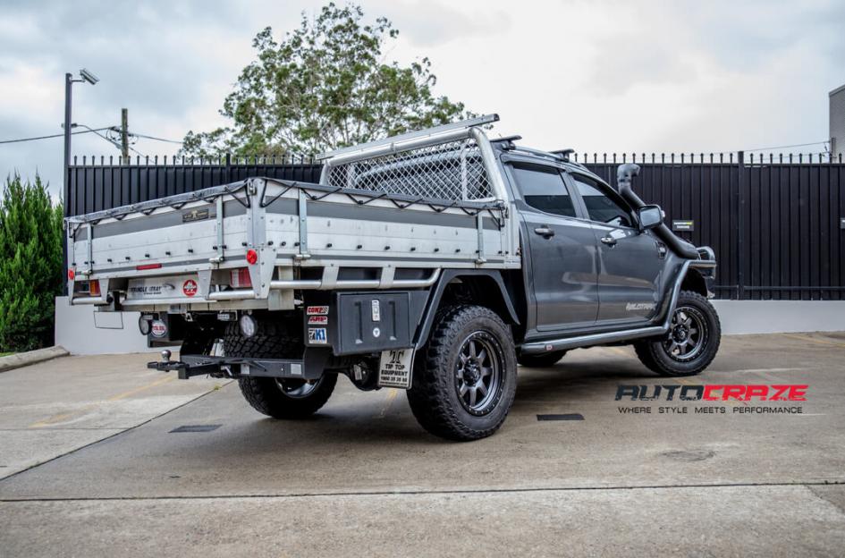 FORD-RANGER-TROPHY-MATTE-ANTHRACITE-WITH-BLACK-RING
